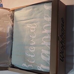 Sympathy Blanket NWT